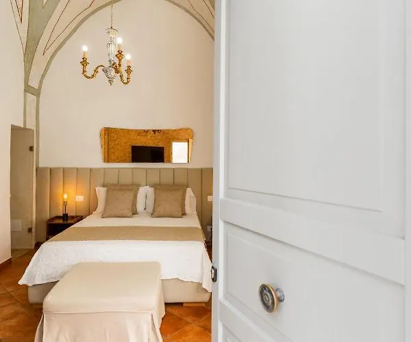 Corte Patitari - by Patitari Suites